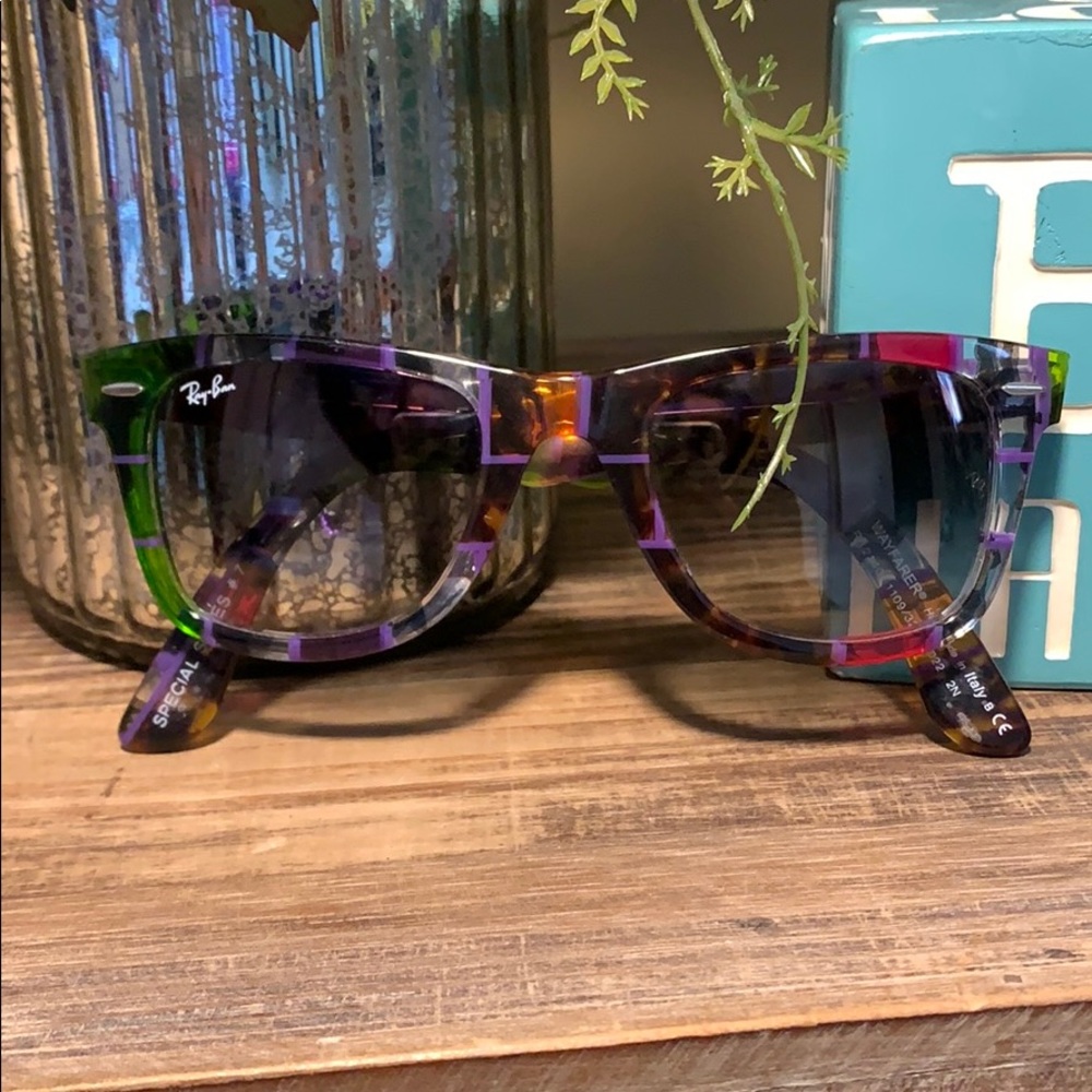 Ray-Ban Wayfarer Sunglasses